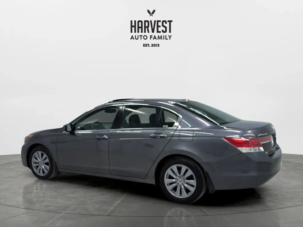 Honda Accord photo 3
