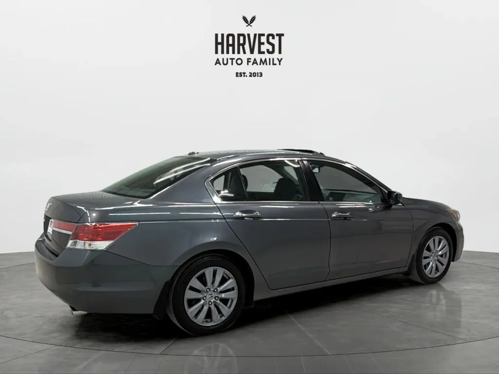 Honda Accord photo 7