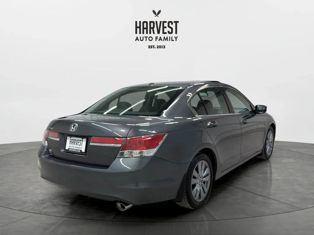 Honda Accord photo 6