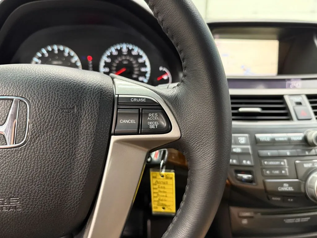 Honda Accord photo 28