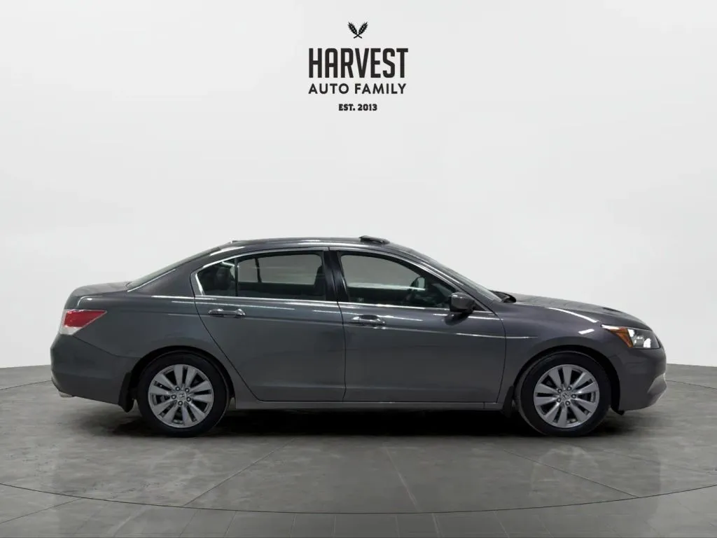Honda Accord photo 8