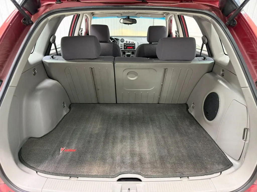 Pontiac Vibe photo 17