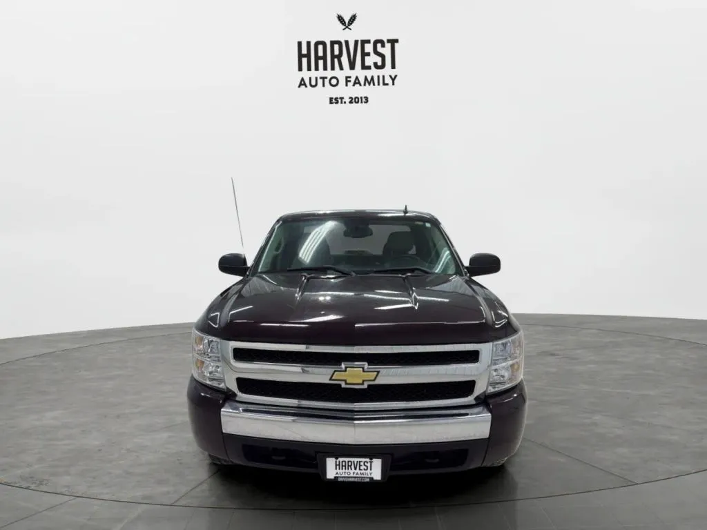 Chevrolet Silverado photo 11