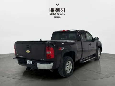 More photos of 2008 Chevrolet Silverado 1500 Extended Cab LT Pickup 4D 6 1/2 ft at Harvest Auto Family, NE