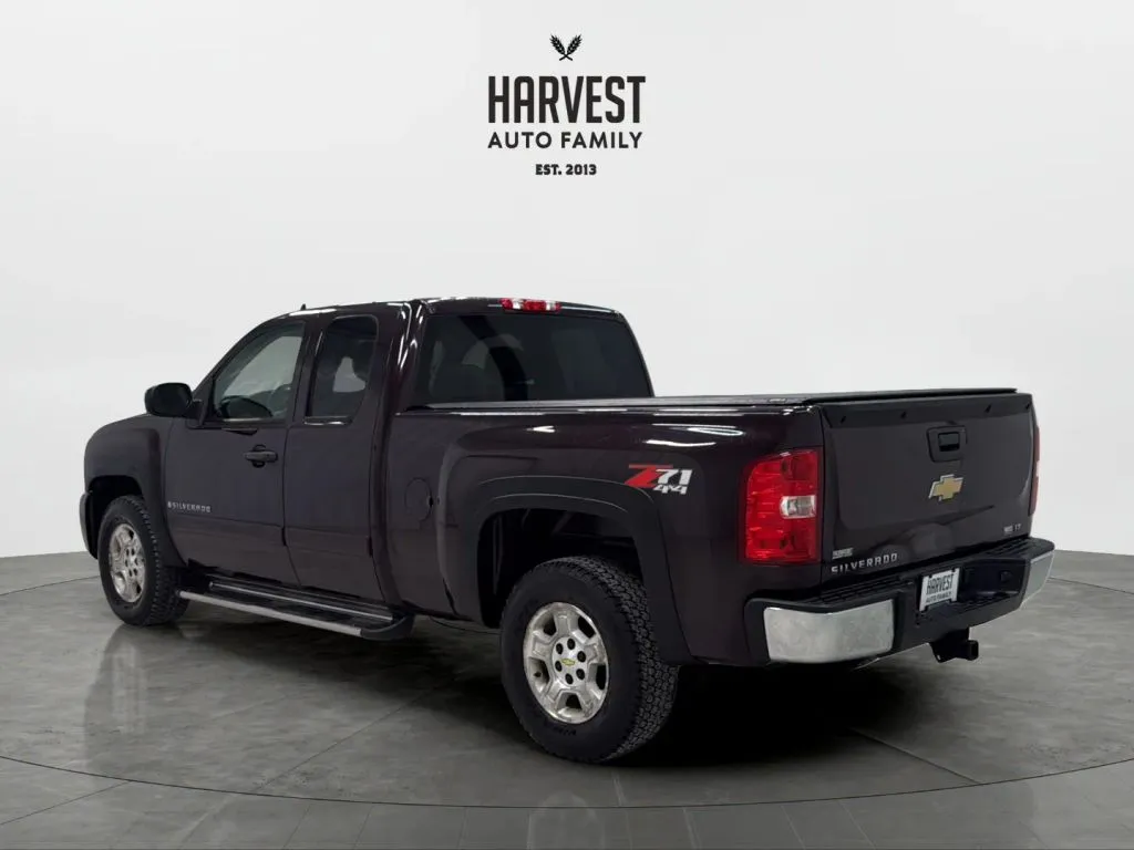 Chevrolet Silverado photo 4