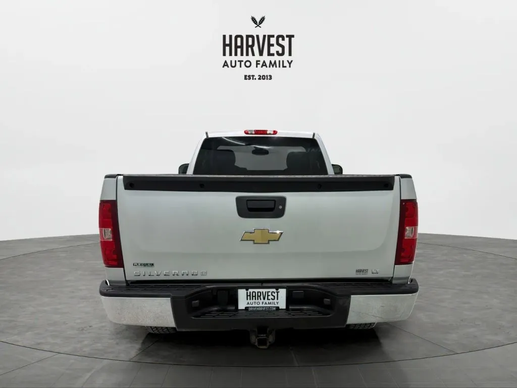 Chevrolet Silverado photo 4