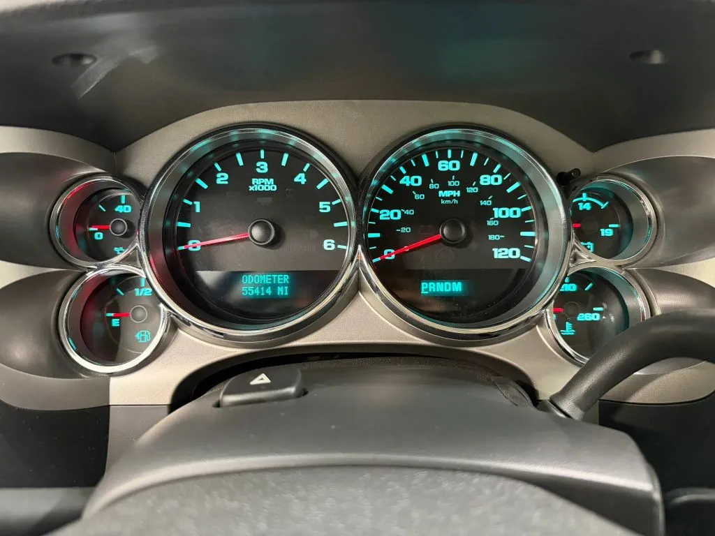 Chevrolet Silverado photo 18