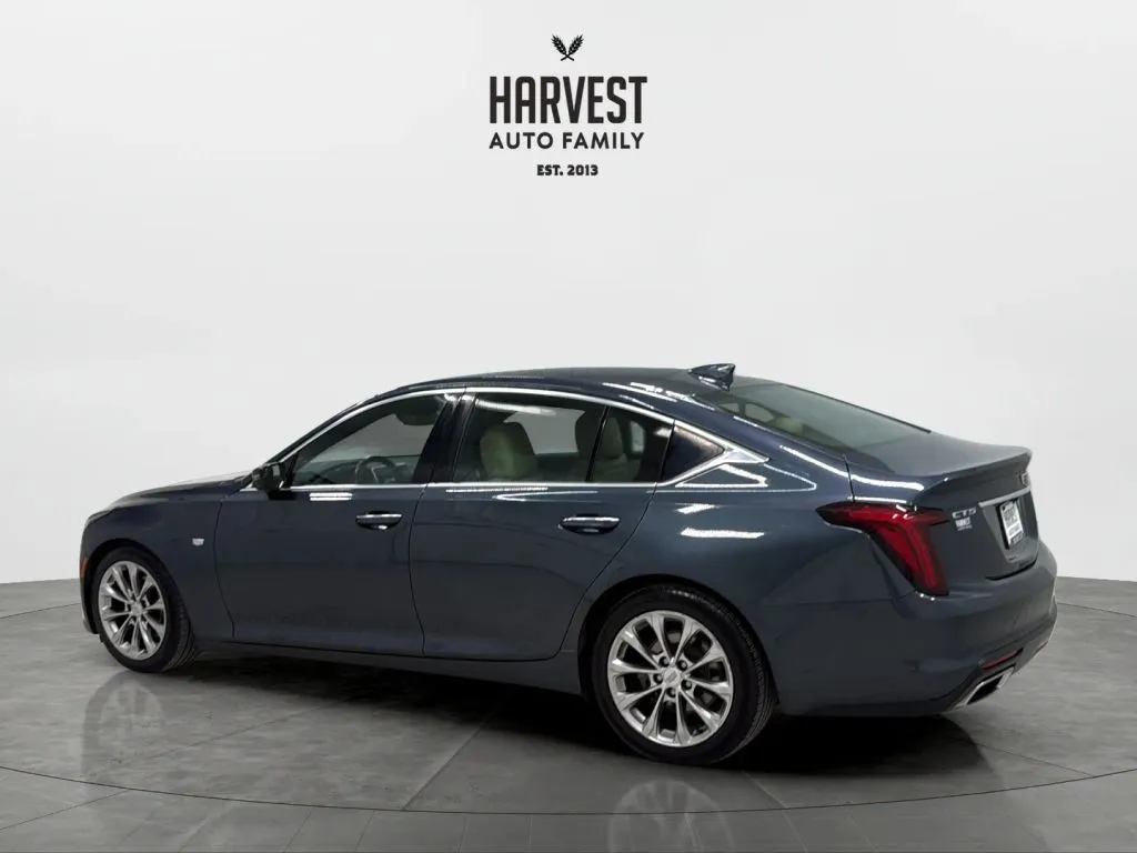 Cadillac CT5 photo 3