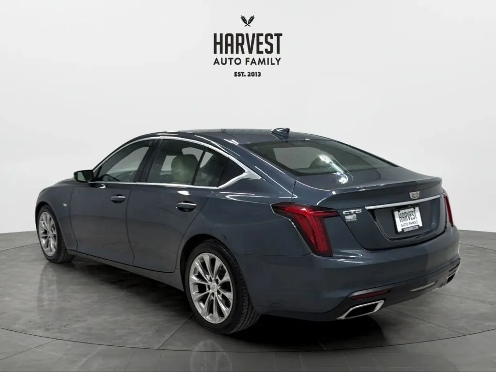 Cadillac CT5 photo 4