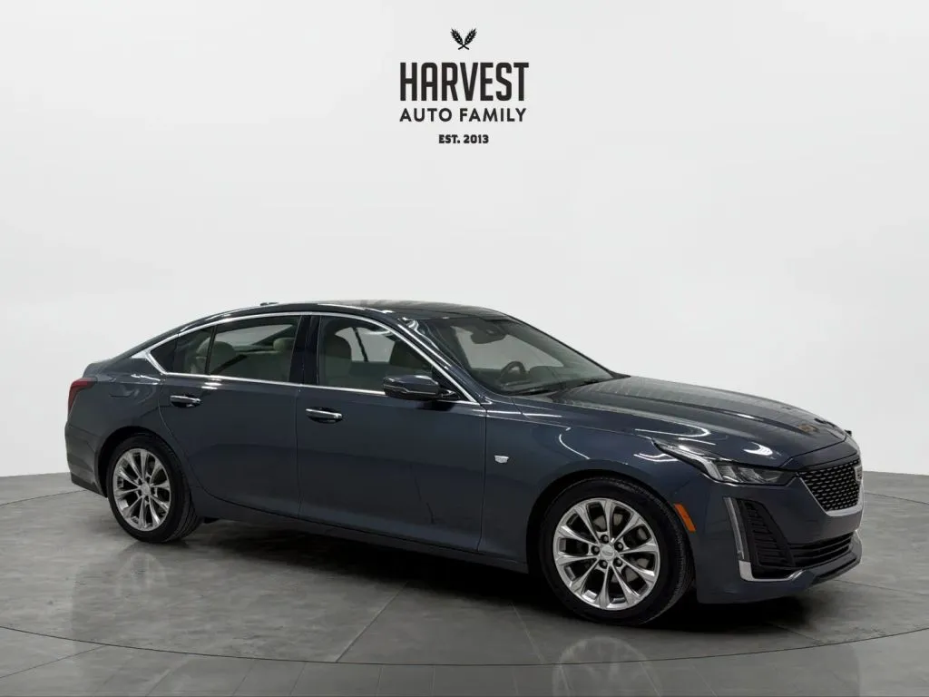Cadillac CT5 photo 9