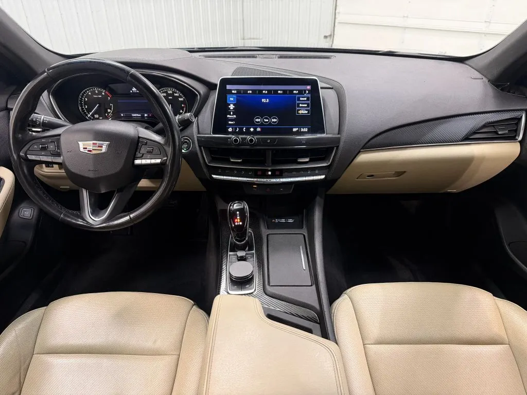 Cadillac CT5 photo 13