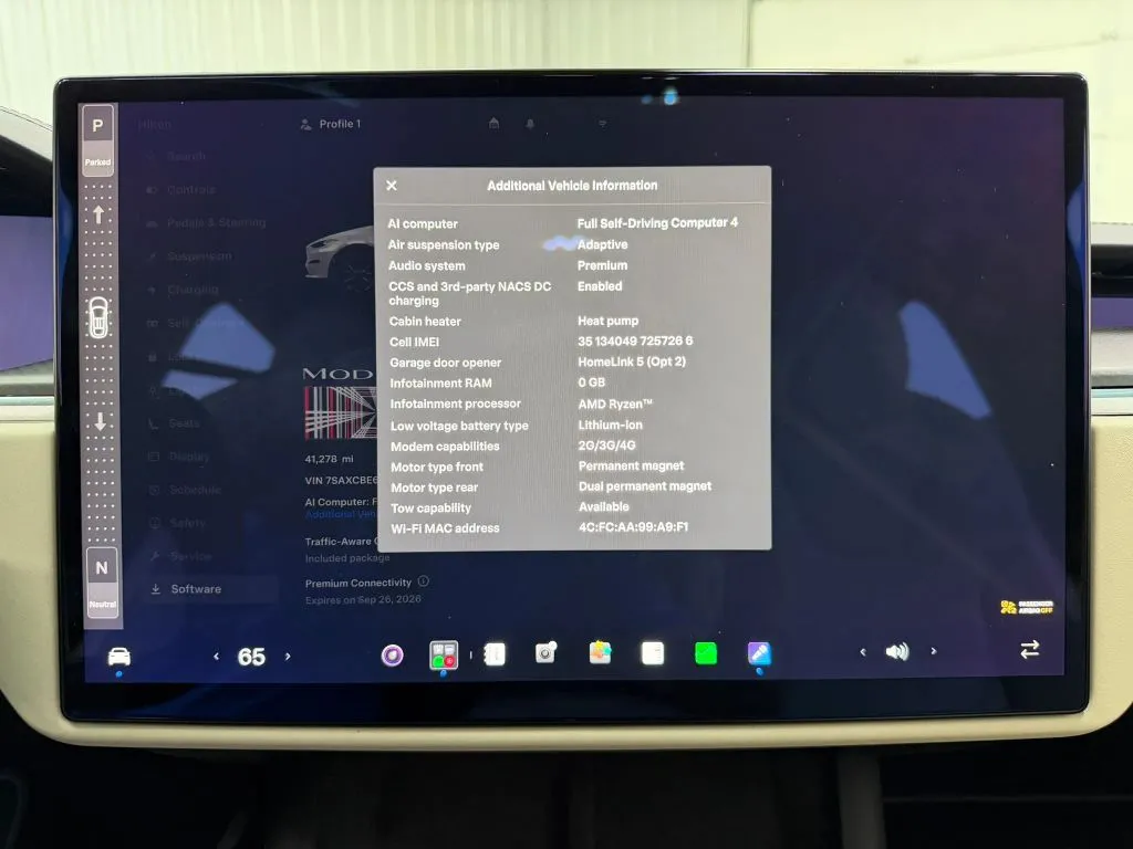 Tesla Model X photo 31