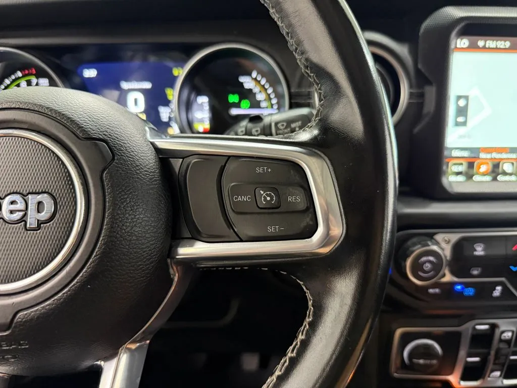Jeep Wrangler photo 29