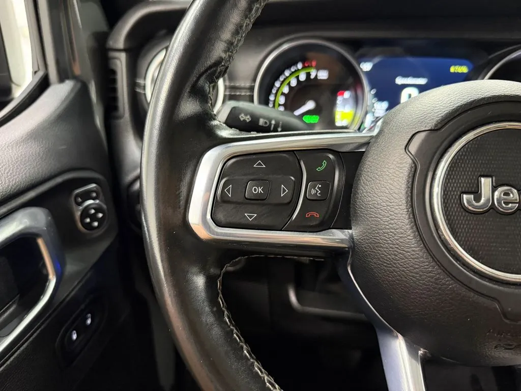 Jeep Wrangler photo 28