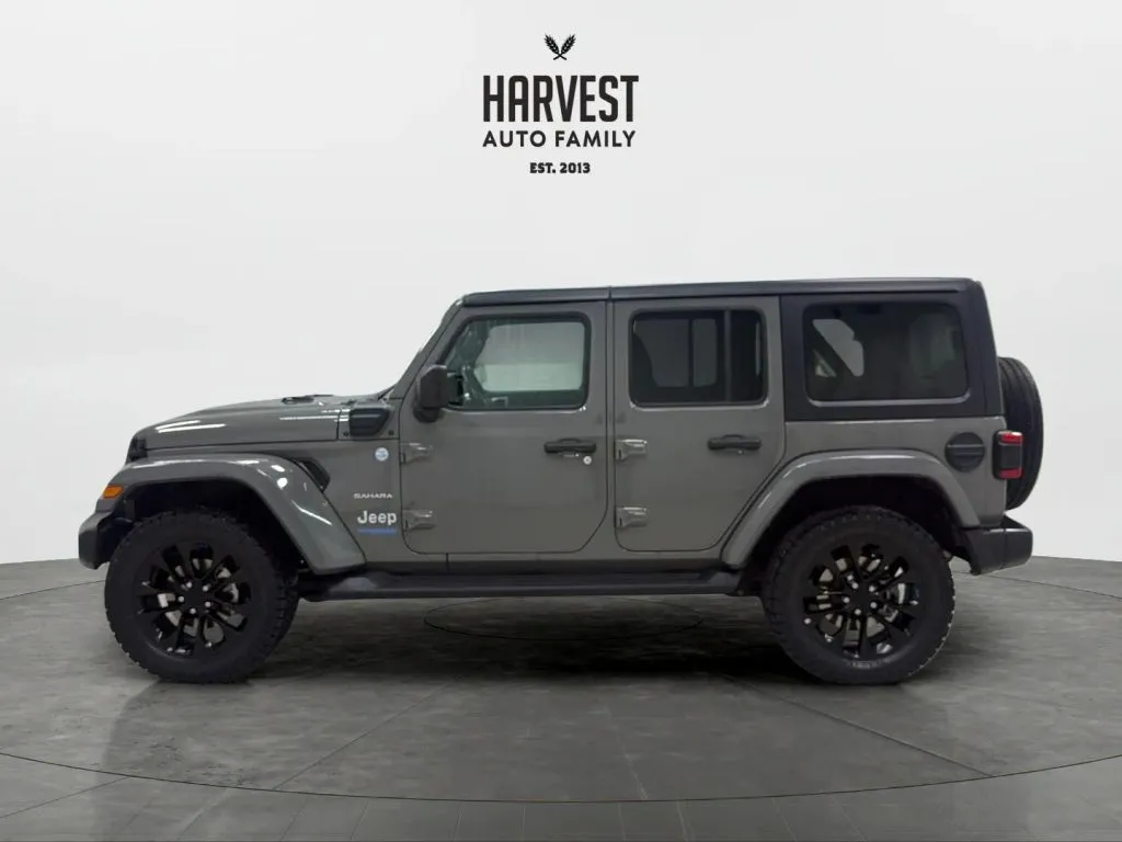 Jeep Wrangler photo 2