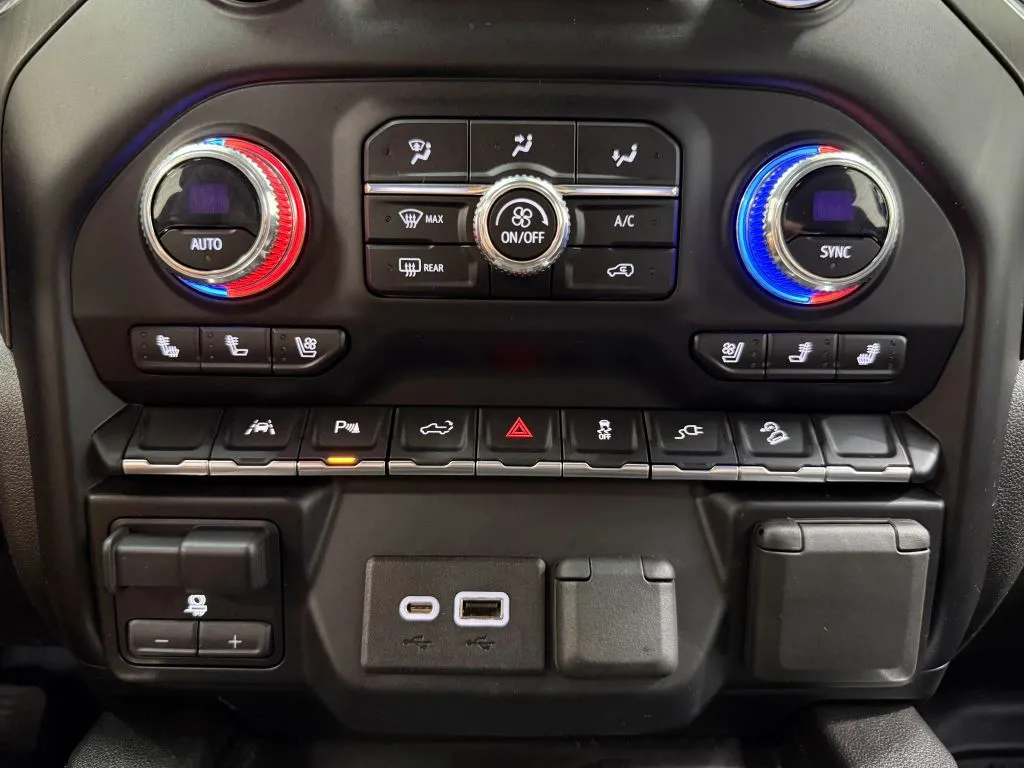 GMC Sierra photo 34