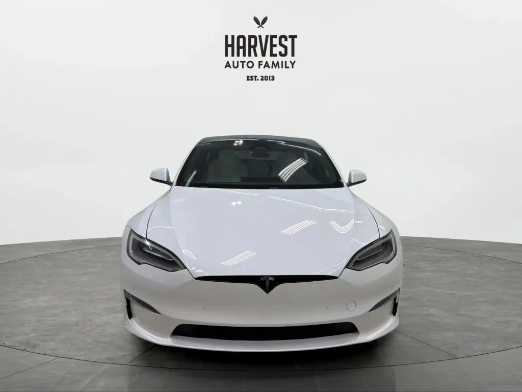 Tesla Model S photo 11