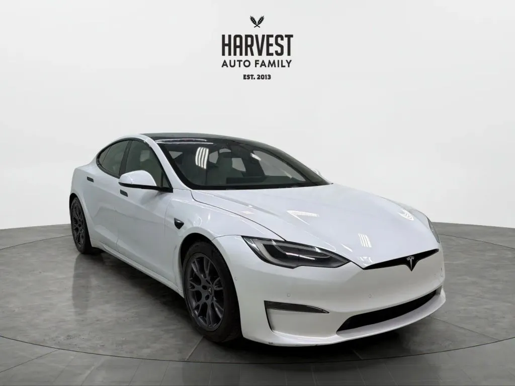 Tesla Model S photo 10