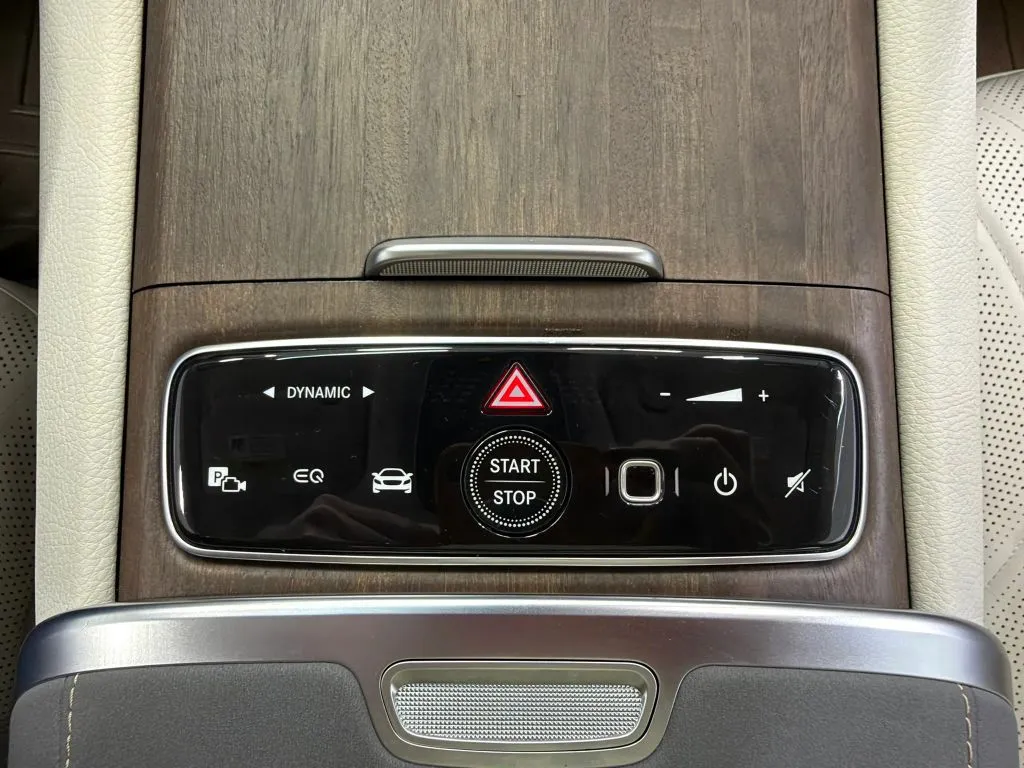Mercedes-Benz EQS photo 29