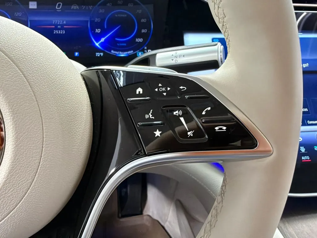 Mercedes-Benz EQS photo 37