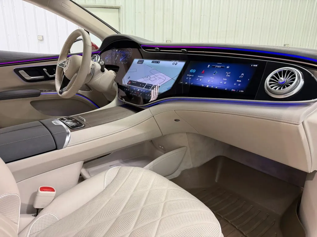 Mercedes-Benz EQS photo 14