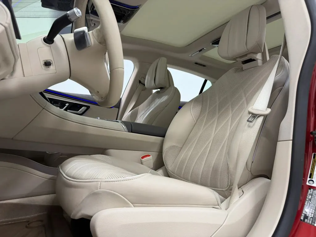 Mercedes-Benz EQS photo 16