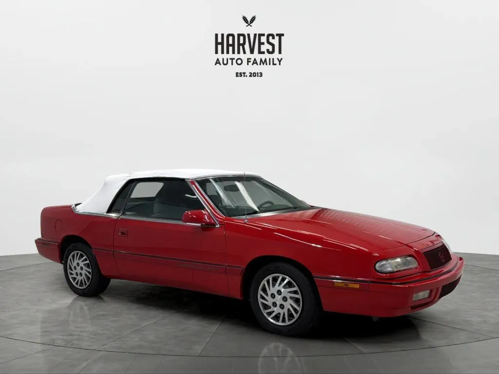 Chrysler LeBaron photo 8