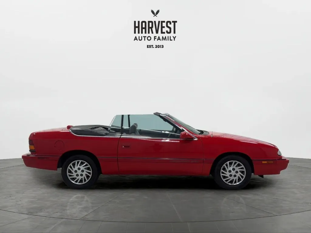 Chrysler LeBaron photo 18