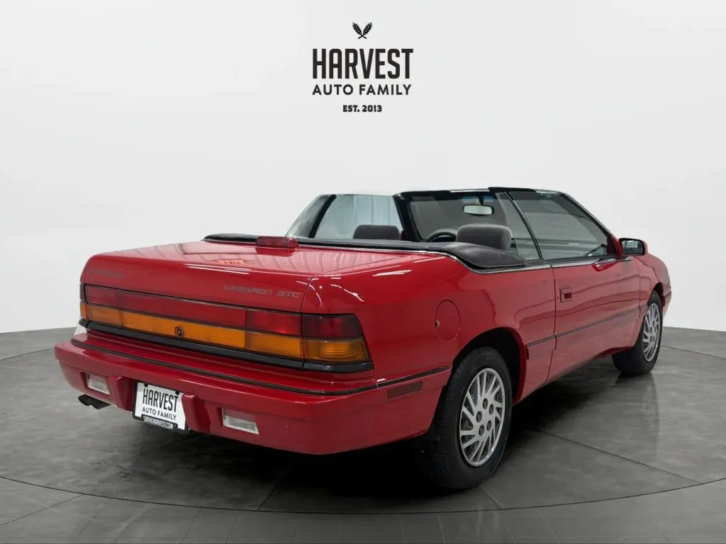 Chrysler LeBaron photo 16