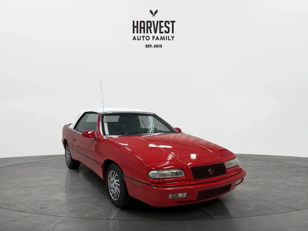Chrysler LeBaron photo 9