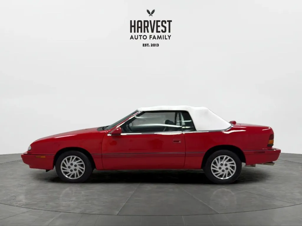 Chrysler LeBaron photo 2