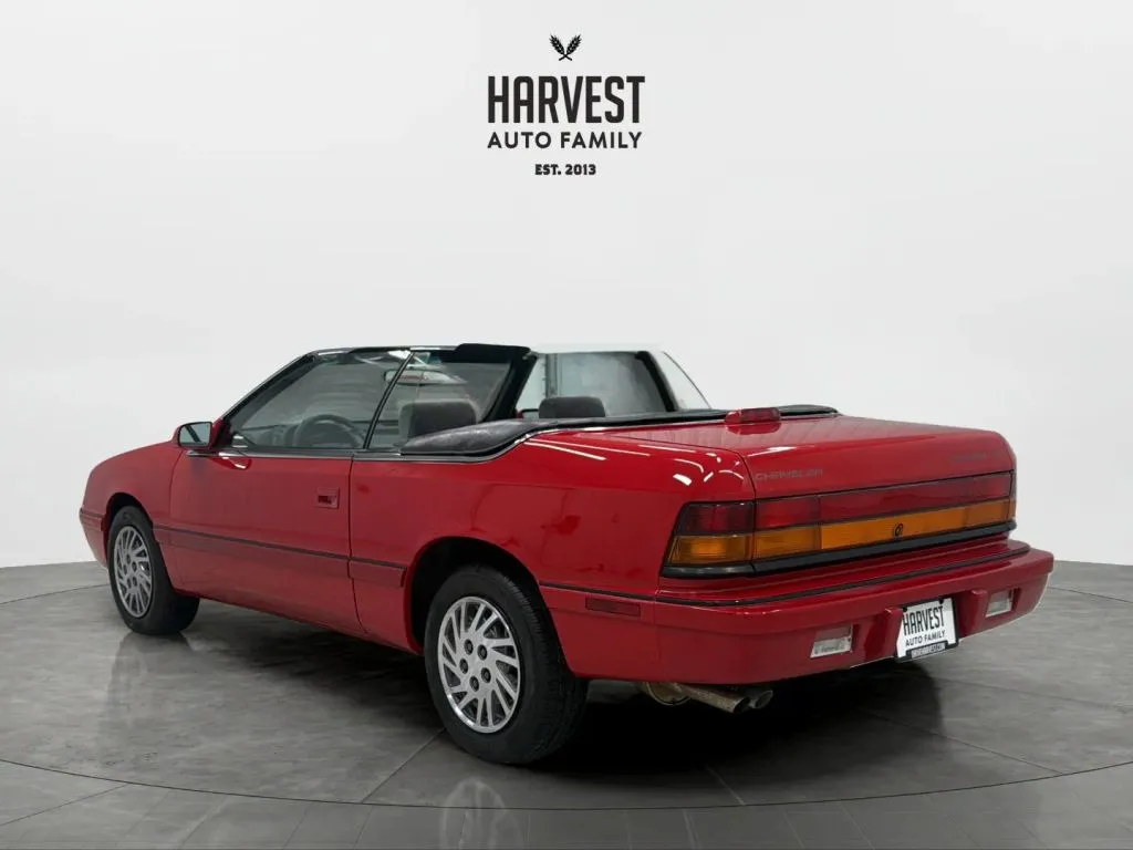 Chrysler LeBaron photo 14