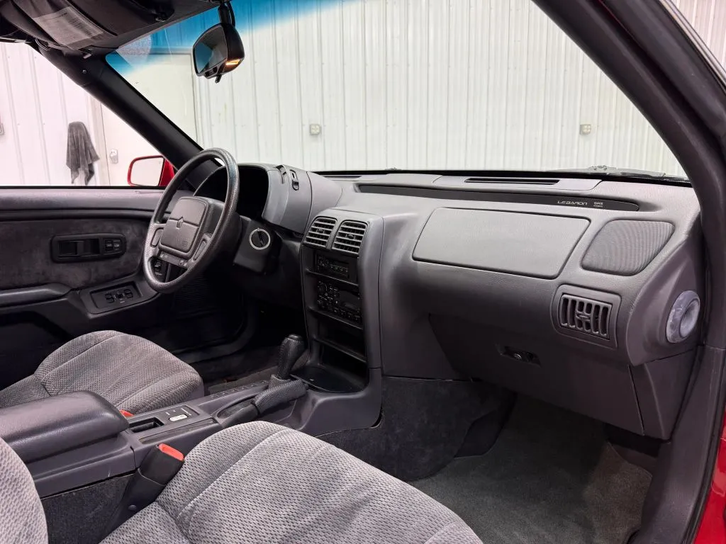 Chrysler LeBaron photo 24