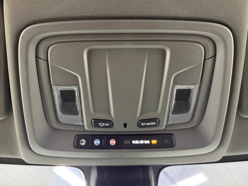 Chevrolet Silverado photo 27