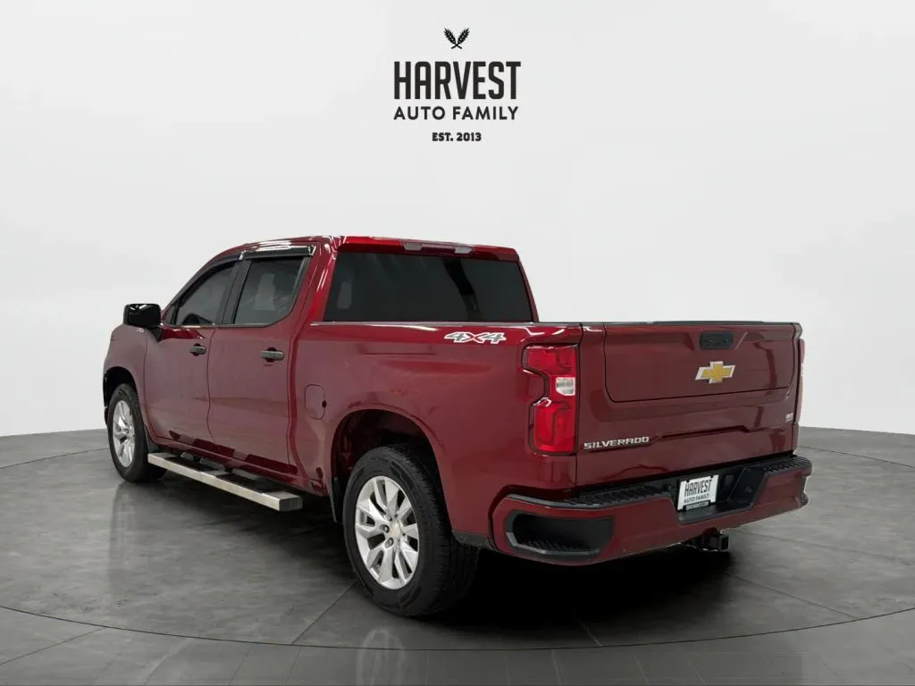 Chevrolet Silverado photo 4