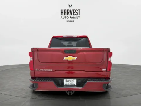 More photos of 2022 Chevrolet Silverado 1500 Limited Crew Cab Custom Pickup 4D 5 3/4 ft at Harvest Auto Family, NE