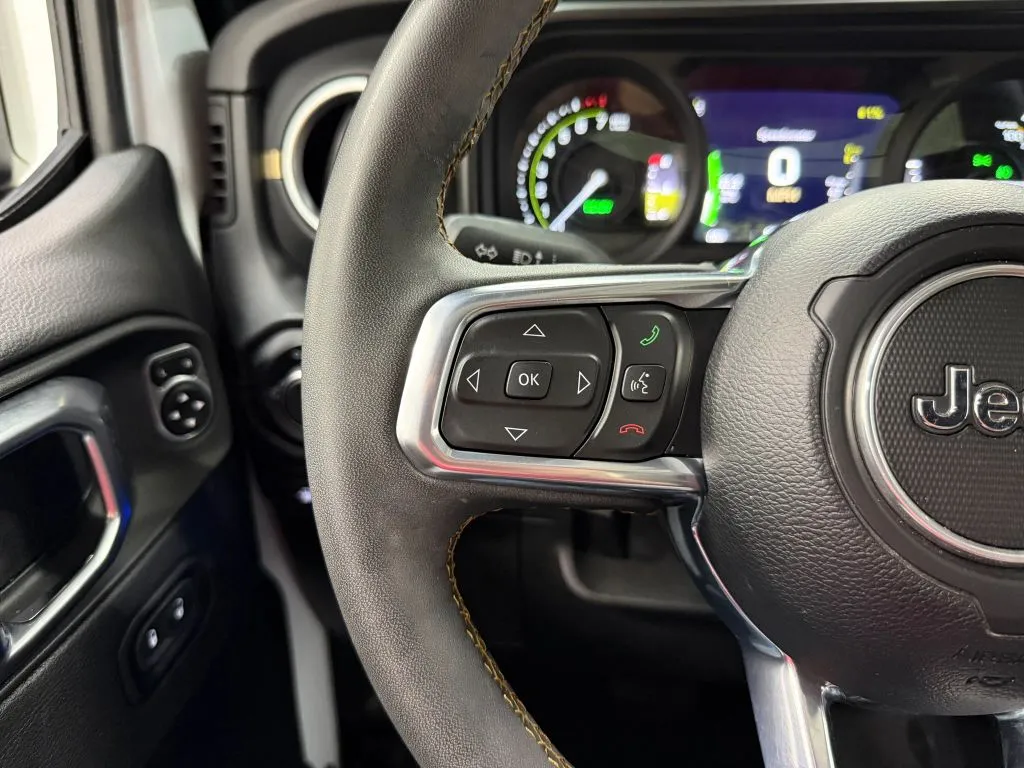 Jeep Wrangler photo 29