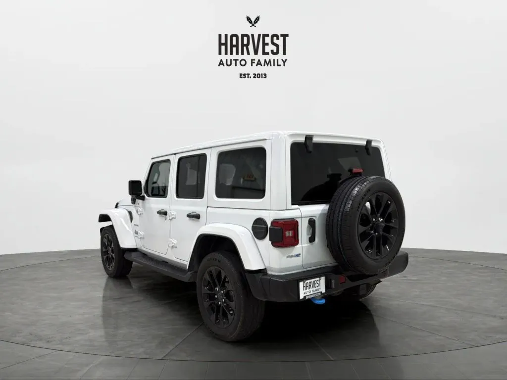 Jeep Wrangler photo 4