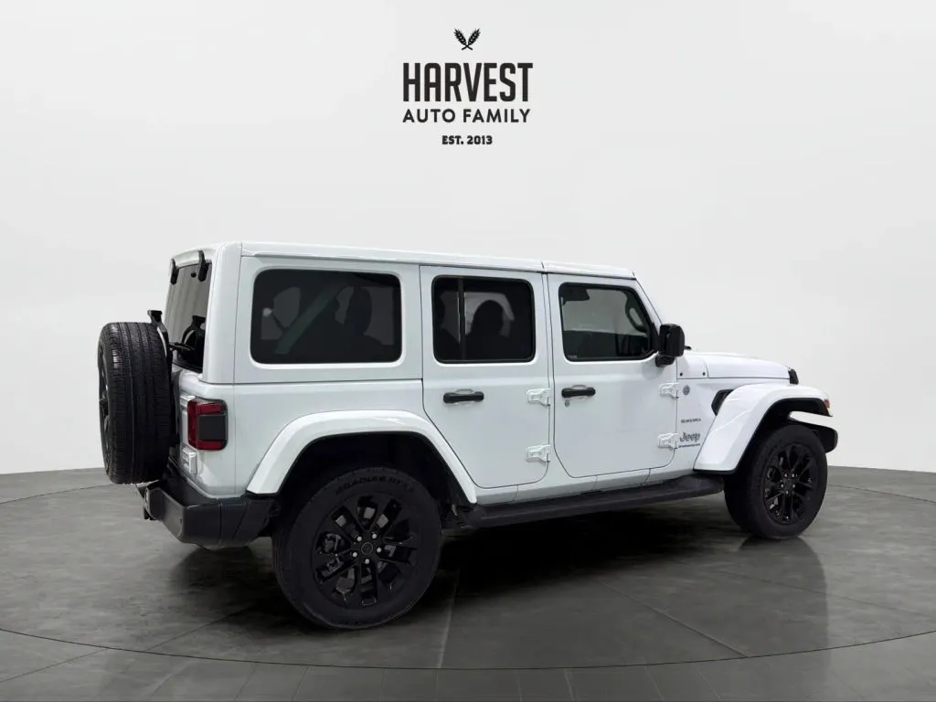 Jeep Wrangler photo 7