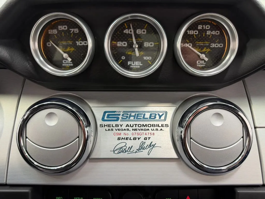 Ford Mustang photo 27