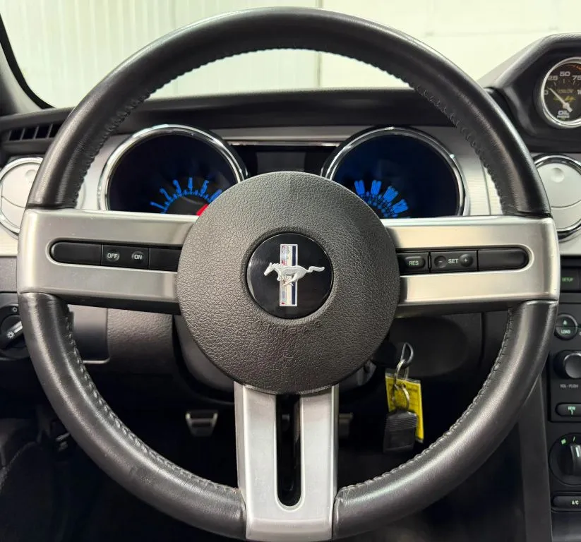 Ford Mustang photo 22