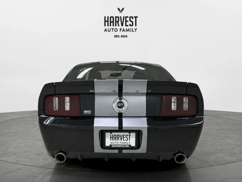 Ford Mustang photo 5