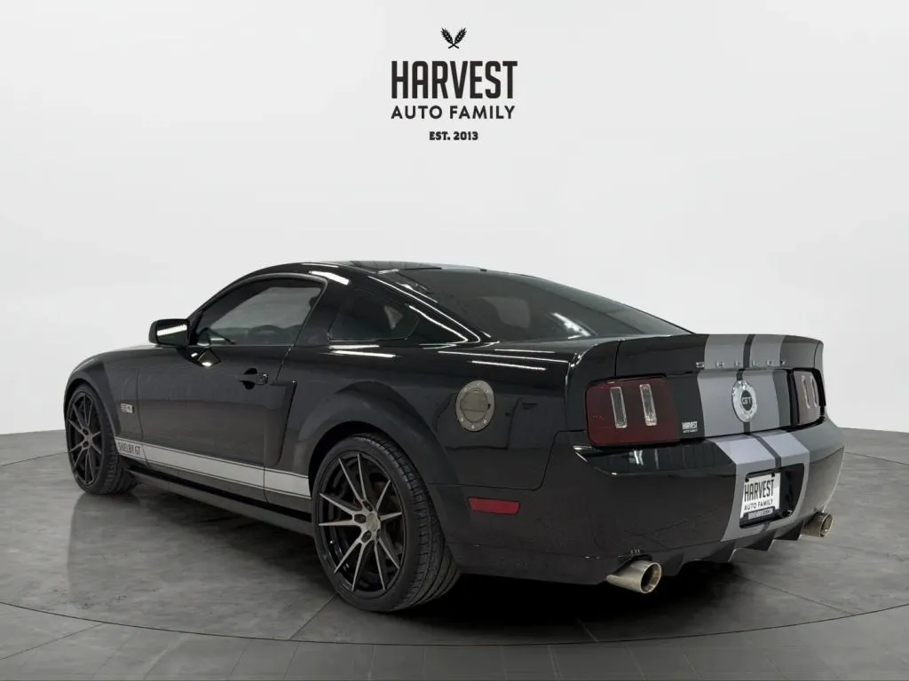 Ford Mustang photo 4