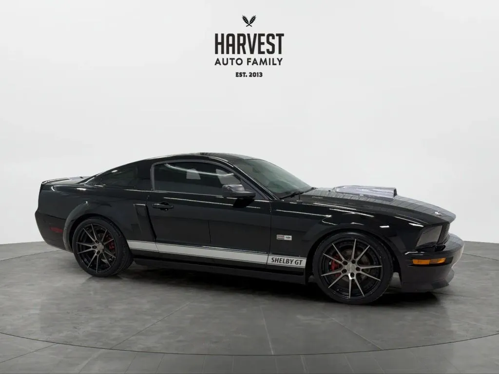 Ford Mustang photo 9