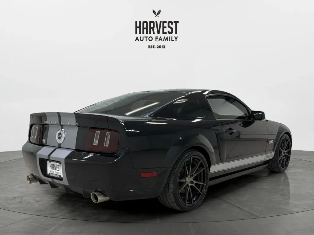 Ford Mustang photo 6