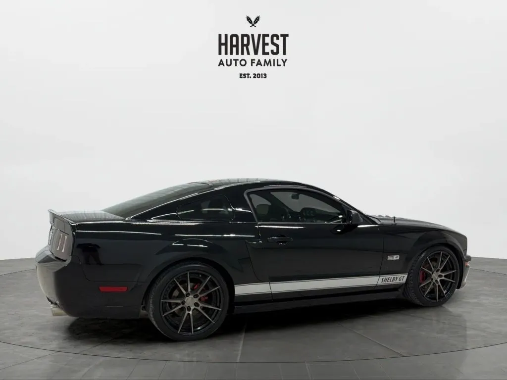 Ford Mustang photo 7