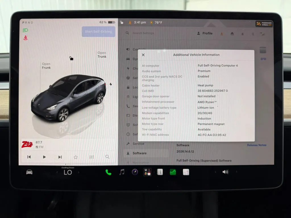 Tesla Model Y photo 23
