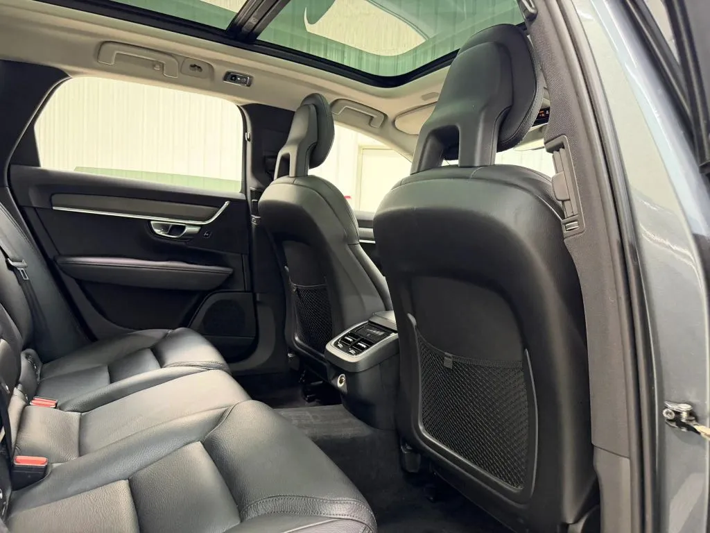 Volvo V90 photo 19