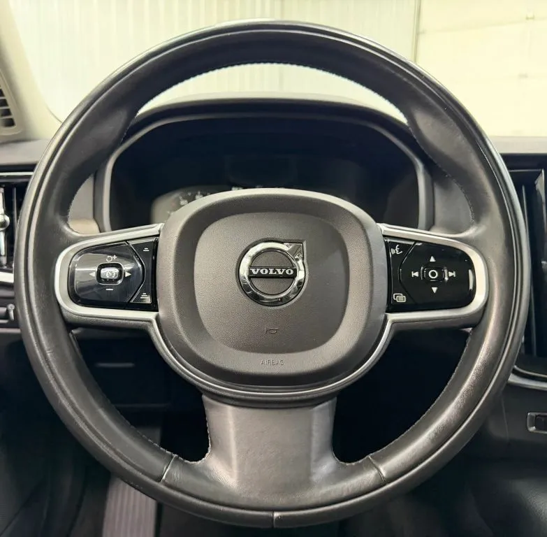 Volvo V90 photo 22