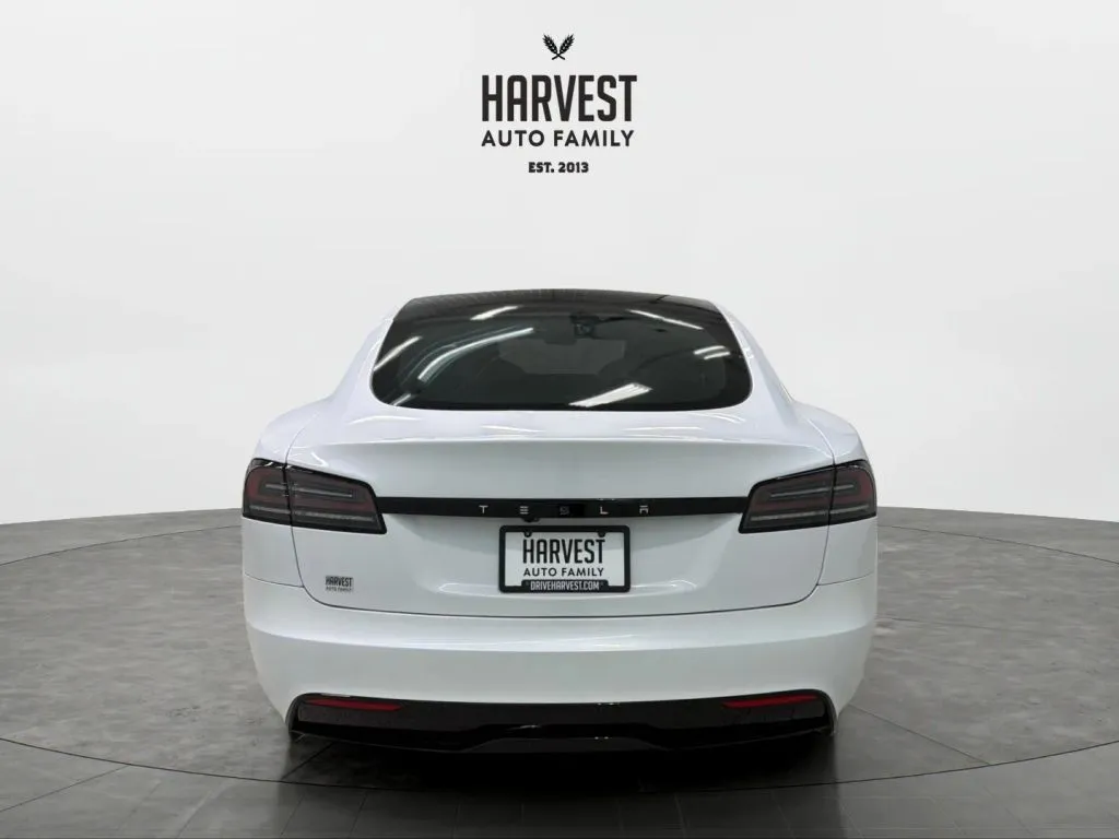 Tesla Model S photo 5